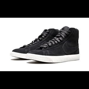 NIKE KIDS BLAZER MID GS 'BLACK SUMMIT WHITE